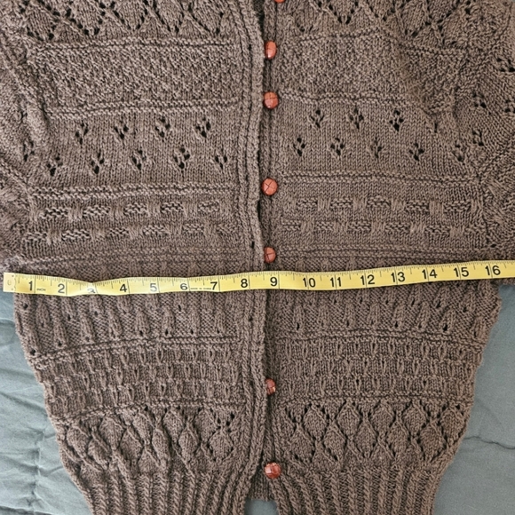olive vintage wool cardigan - Picture 7 of 9